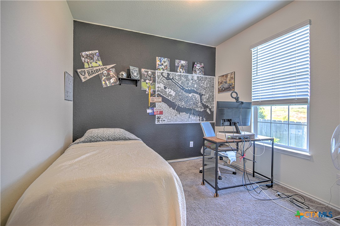 119 Lucky Texan Cove Jarrell, TX 76537 - Photo 26 of 33 a workspace with a window