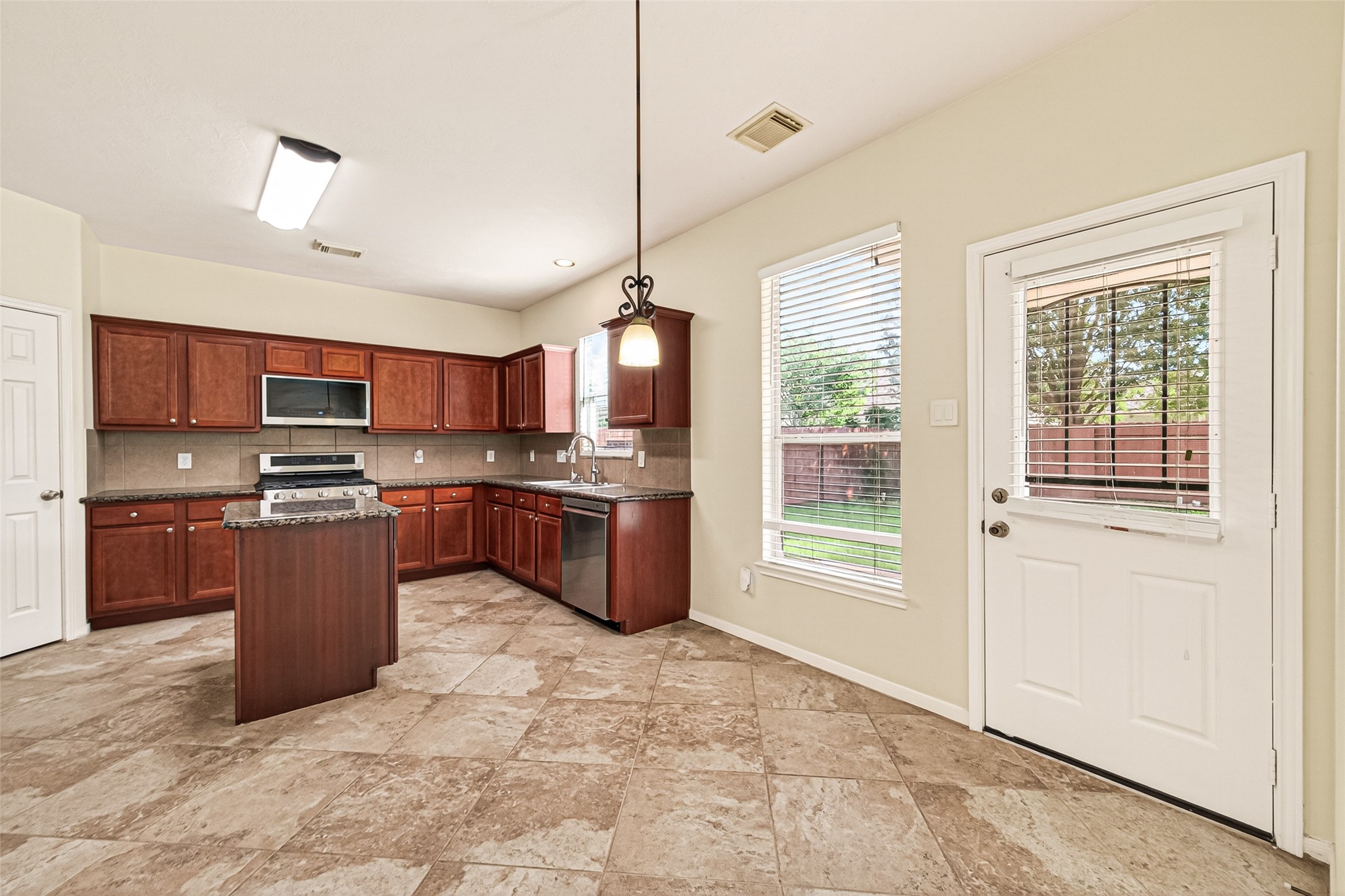 25135 Florina Ranch Drive Katy, TX 77494 - Photo 16 of 48