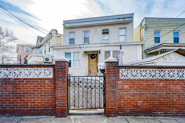 $779,000 | 99-32 Alstyne Avenue | South Corona