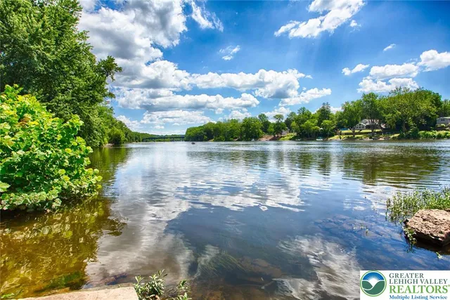 $2,000 | 5449 Depues Road, Unit 1, Bangor, PA 18013