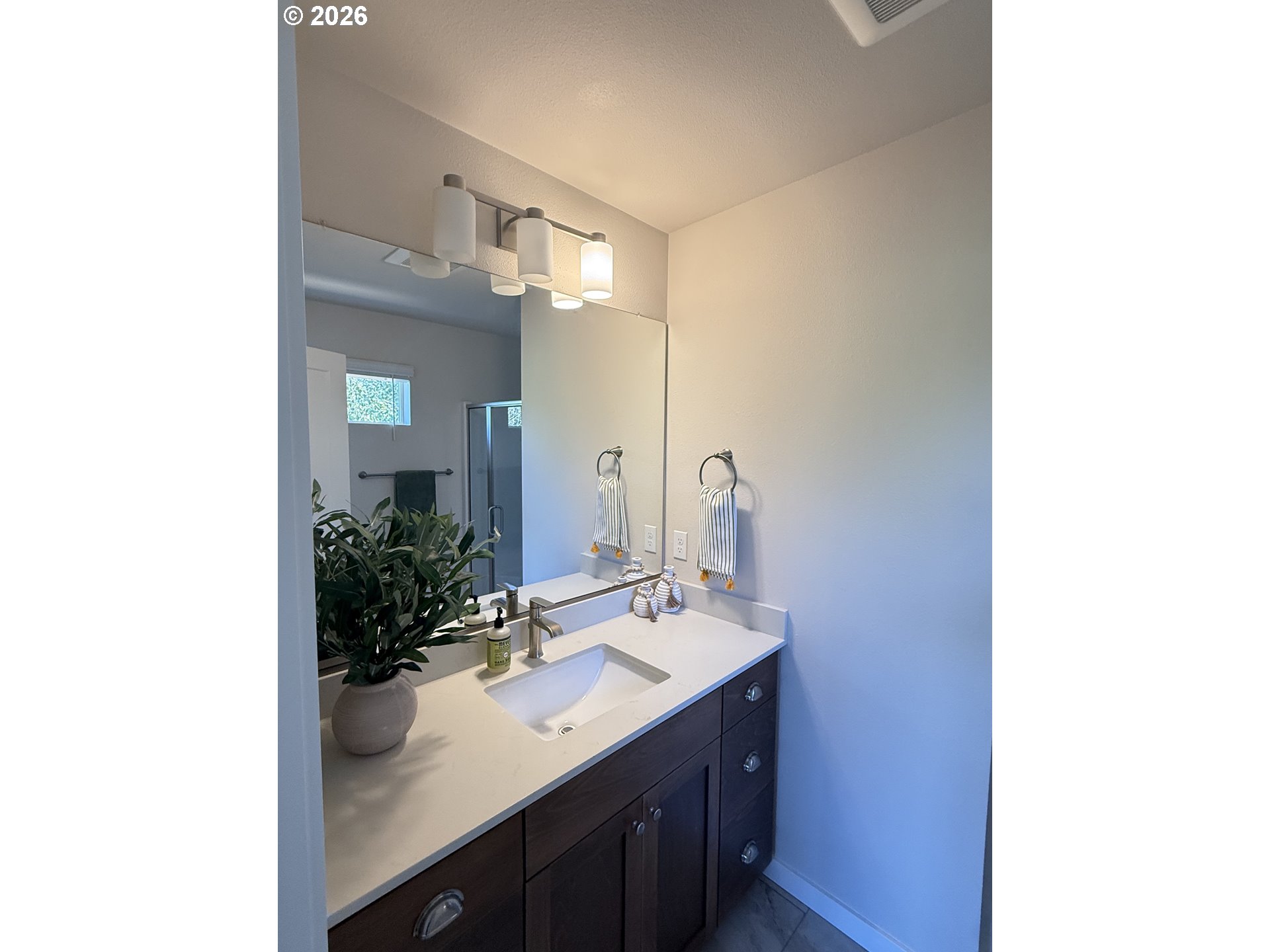 37101 Dubarko Road, Unit A1 Sandy, OR 97055 - Photo 12 of 19 En Suite Bathroom