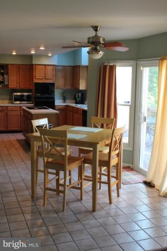 7941 Donegal Lane Springfield, VA 22153 - Photo 5 of 21 Kitchen