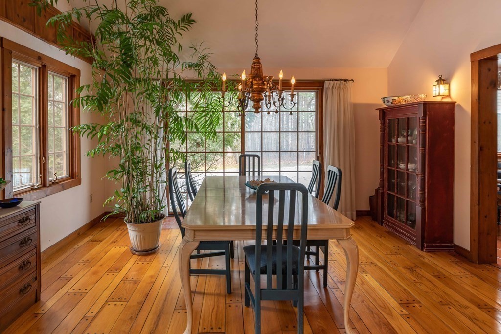 440 Westhampton Road Northampton, MA 01062 - Photo 7 of 32
