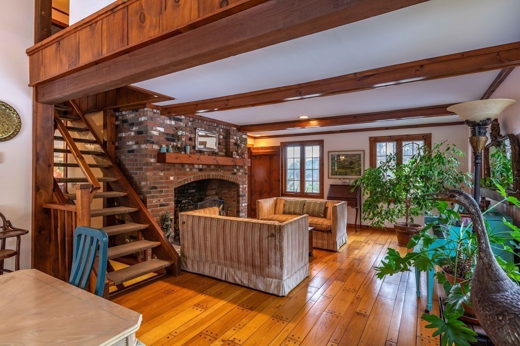 440 Westhampton Road Northampton, MA 01062 - Photo 8 of 32