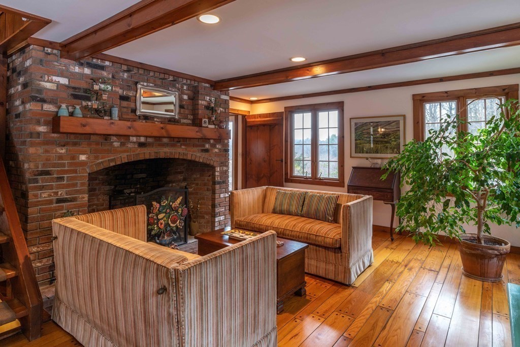 440 Westhampton Road Northampton, MA 01062 - Photo 10 of 32