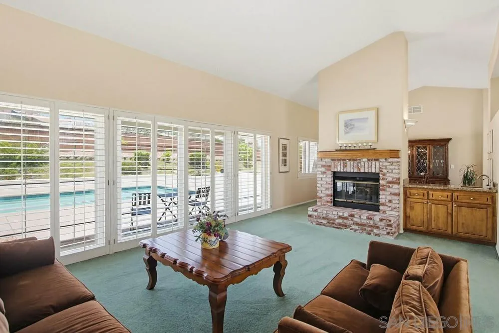 2071 Winamar Place Escondido, CA 92029 - Photo 5 of 43
