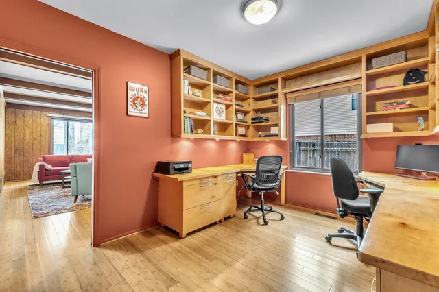 $499,900 | 34069 Fairfax Drive, Livonia, MI 48152