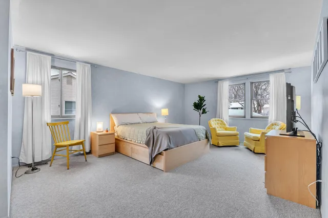 $499,900 | 34069 Fairfax Drive, Livonia, MI 48152