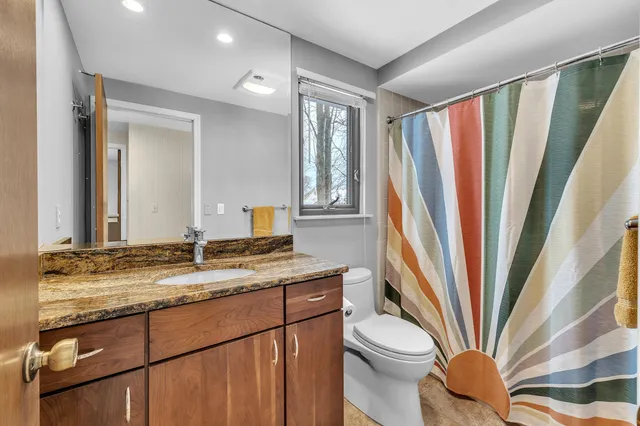 $499,900 | 34069 Fairfax Drive, Livonia, MI 48152