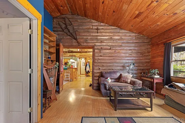 $289,900 | 25 Forest Brook Road, Schroeppel, NY 13135