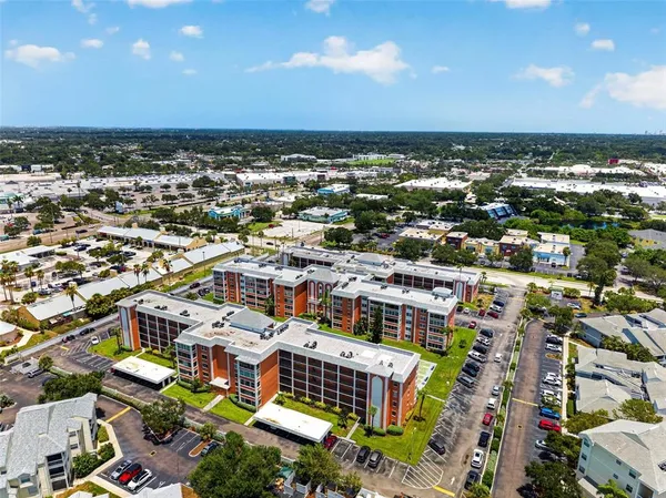 $120,000 | 6960 20th Avenue North, Unit 105, St. Petersburg, FL 33710