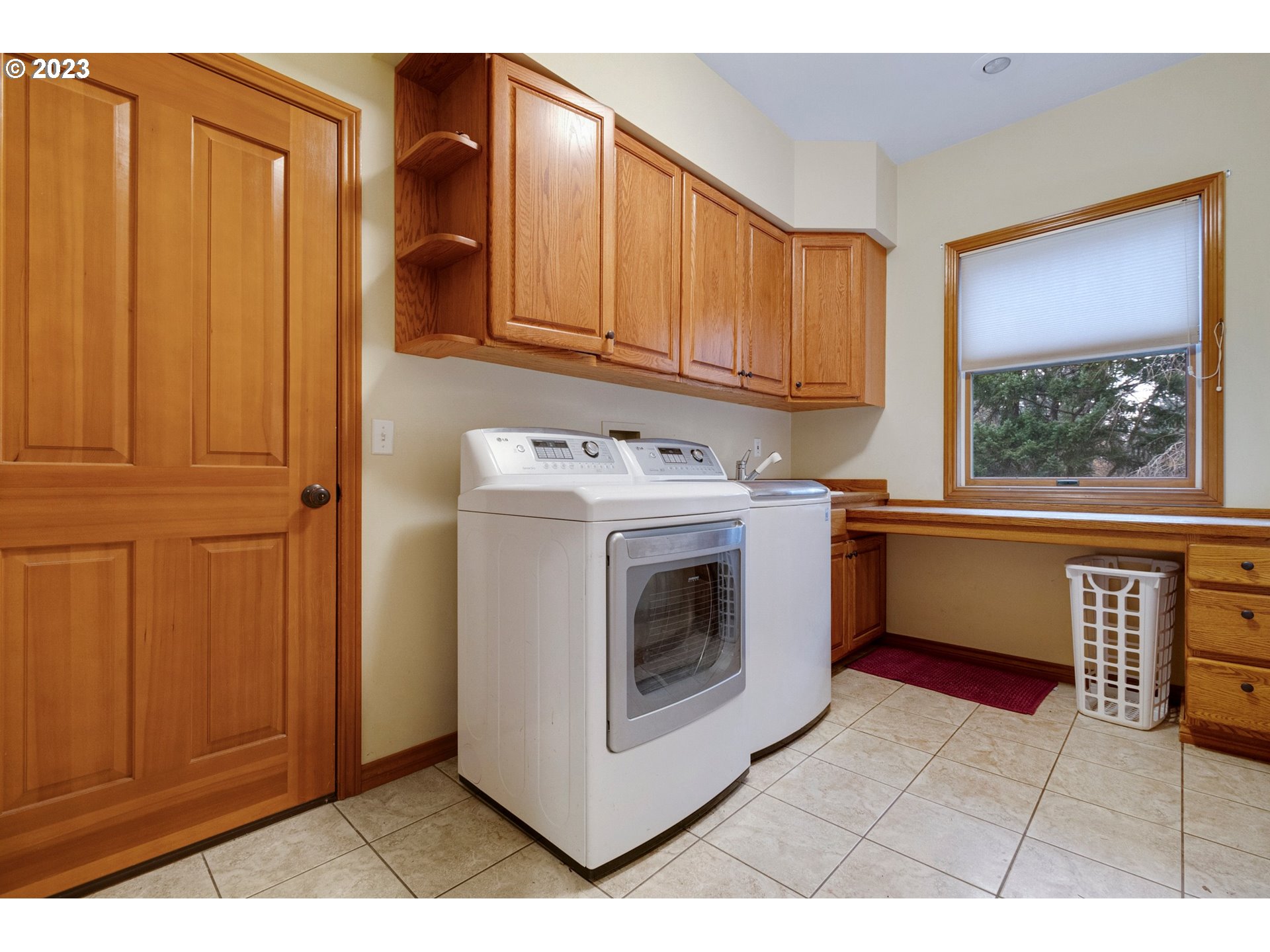 1480 Country Club Road Hood River, OR 97031 - Photo 18 of 42 Gallery Image 18