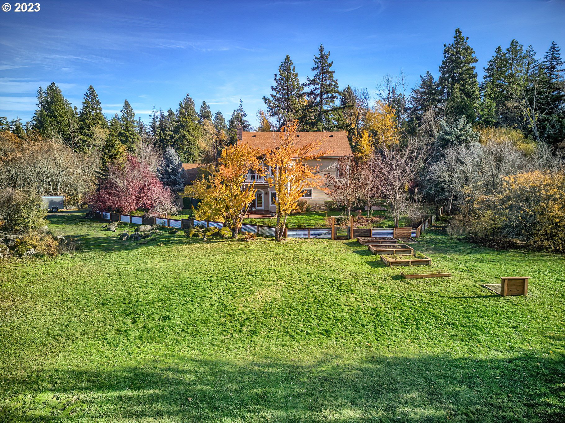 1480 Country Club Road Hood River, OR 97031 - Photo 35 of 42 Gallery Image 35