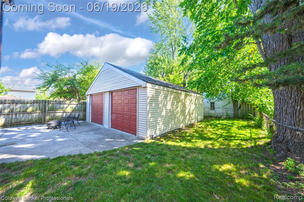 1625 Hampton Road Grosse Pointe, MI 48236 - Photo 4 of 31