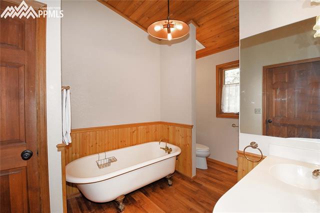 12175 Howells Road Colorado Springs, CO 80908 - Photo 18 of 36