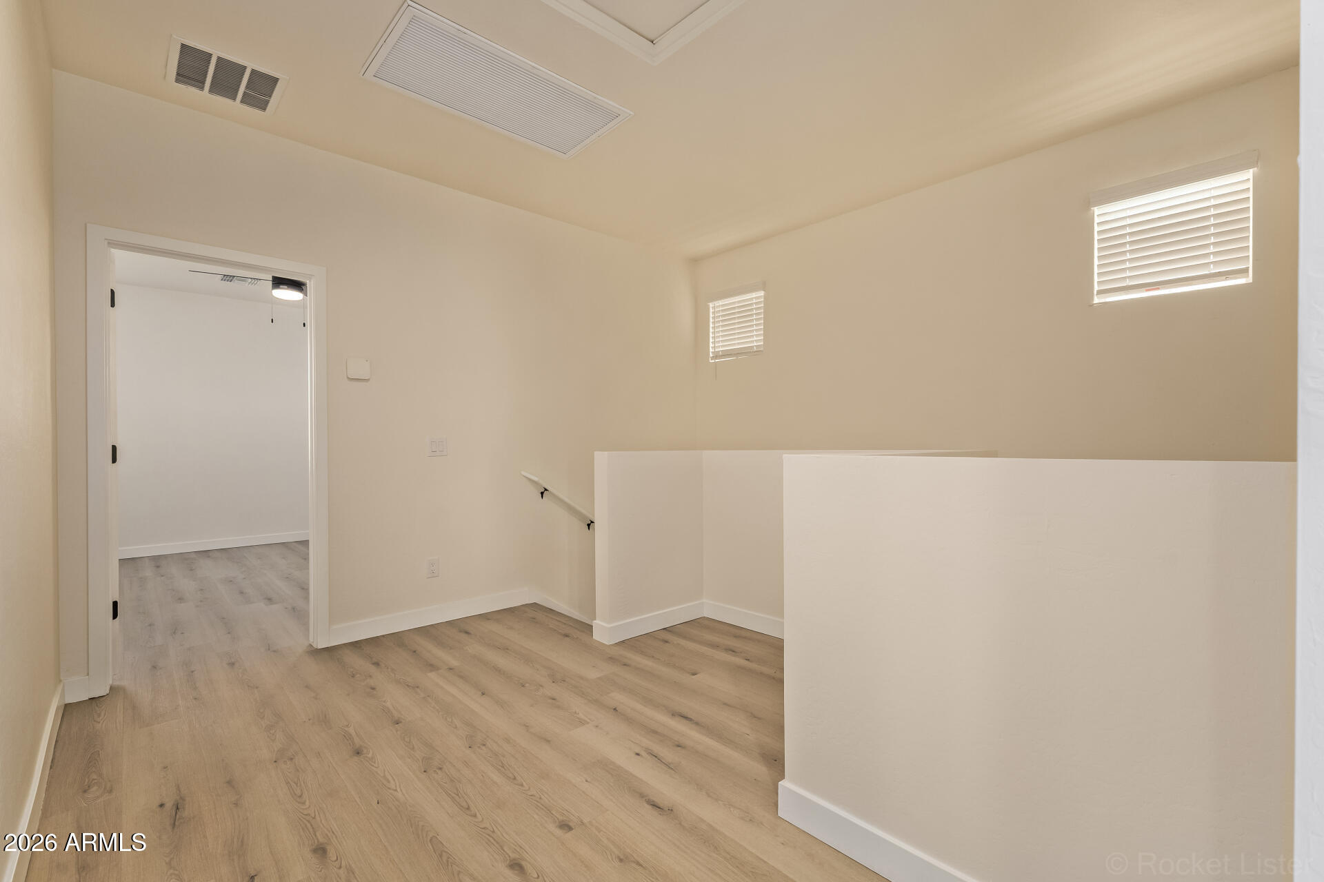 125 West Latona Road Phoenix, AZ 85041 - Photo 13 of 32 Loft