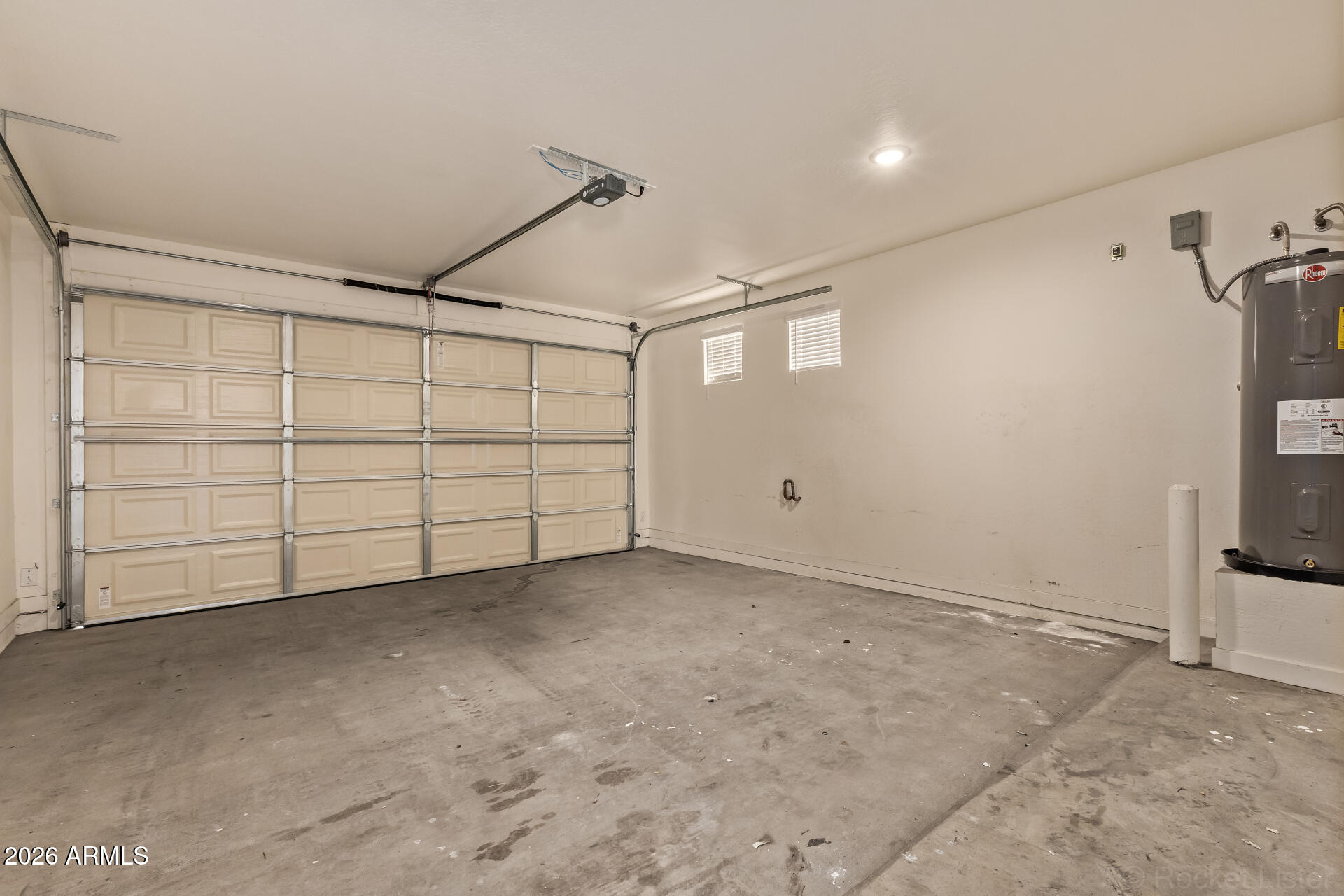 125 West Latona Road Phoenix, AZ 85041 - Photo 28 of 32 Garage