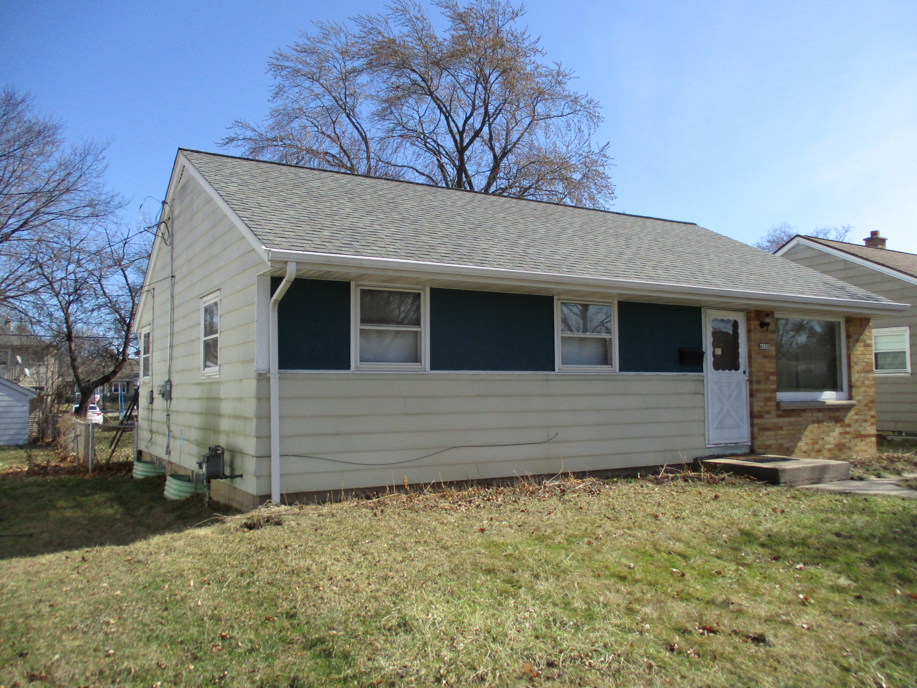4160 North 69th Street Milwaukee, WI 53216 - Photo 18 of 19 Front View