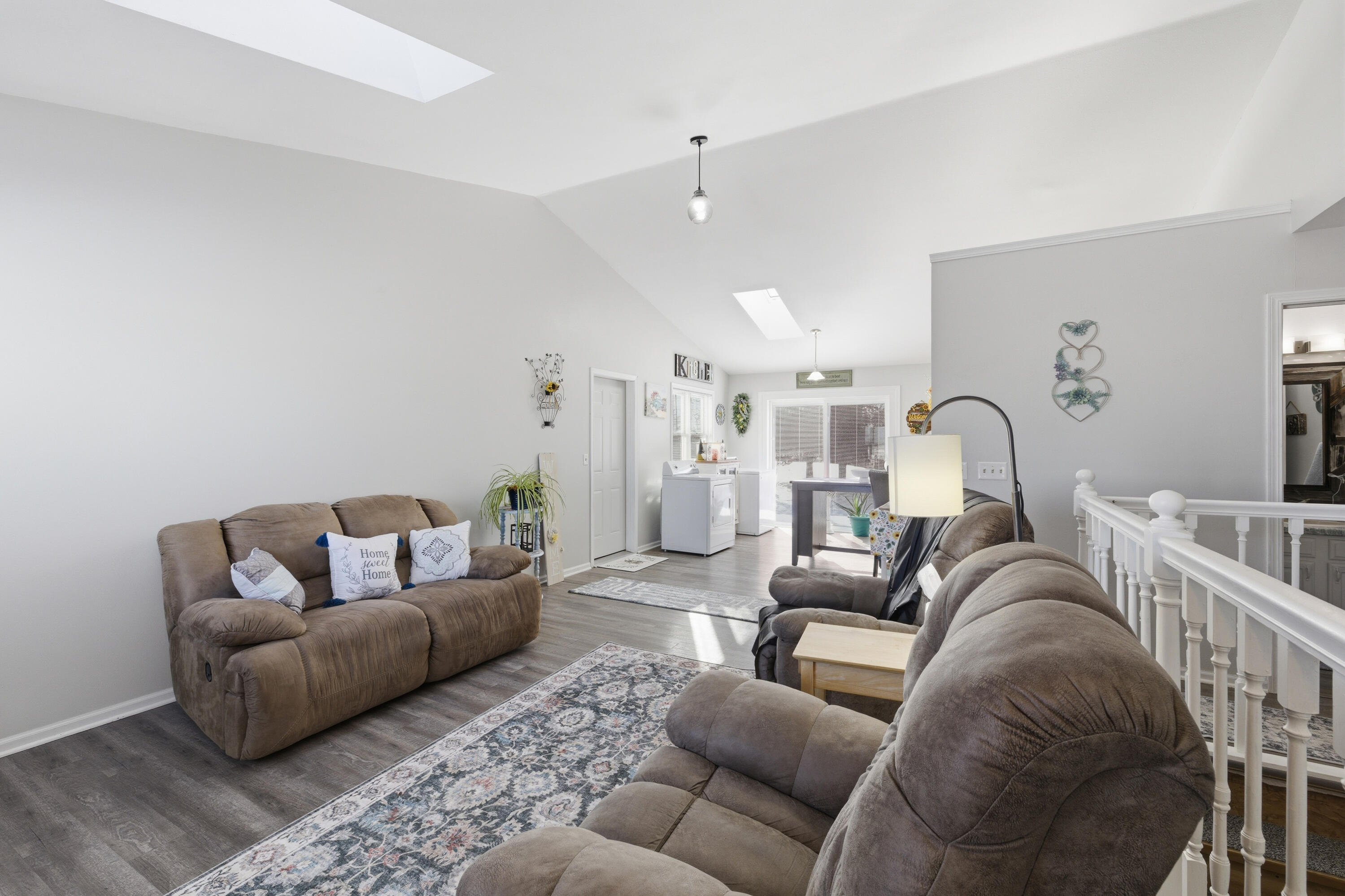 27741 Kramer Road Norway, WI 53185 - Photo 4 of 24 Living room