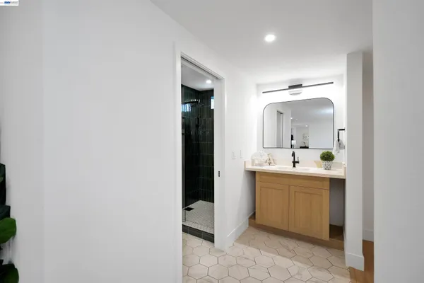 $898,888 | 27830 Miami Avenue, Hayward, CA 94545