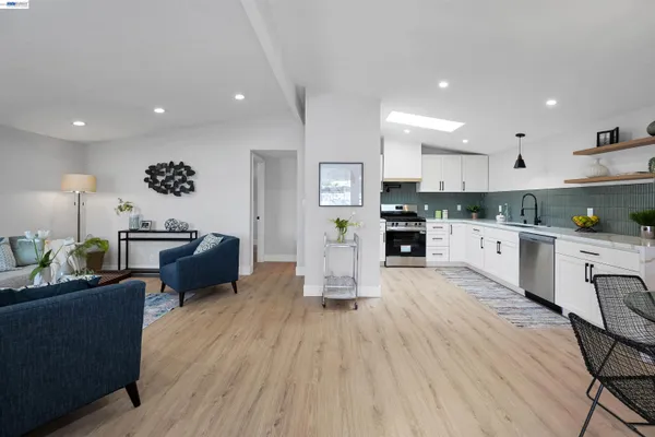 $898,888 | 27830 Miami Avenue, Hayward, CA 94545