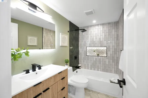 $898,888 | 27830 Miami Avenue, Hayward, CA 94545