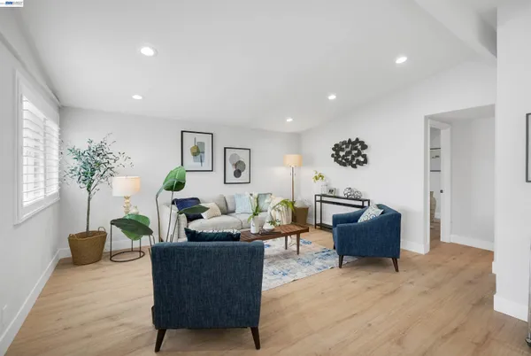 $898,888 | 27830 Miami Avenue, Hayward, CA 94545