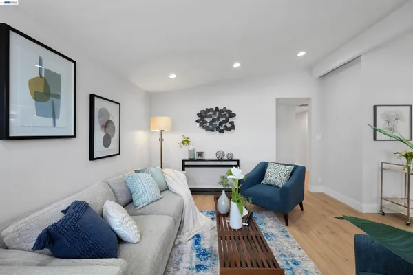 $898,888 | 27830 Miami Avenue, Hayward, CA 94545