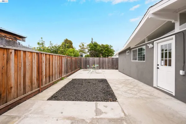$898,888 | 27830 Miami Avenue, Hayward, CA 94545