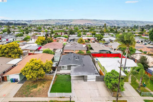$898,888 | 27830 Miami Avenue, Hayward, CA 94545