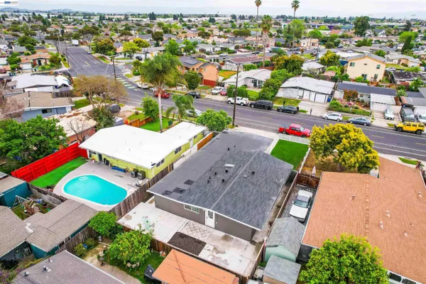 $898,888 | 27830 Miami Avenue, Hayward, CA 94545