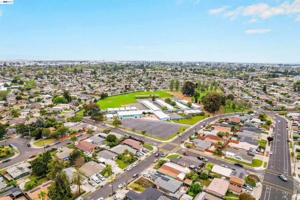 $898,888 | 27830 Miami Avenue, Hayward, CA 94545