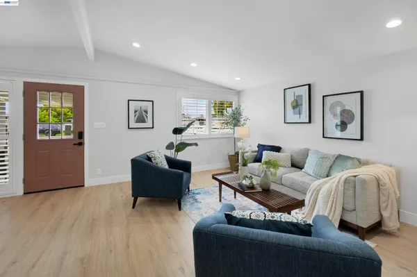 $898,888 | 27830 Miami Avenue, Hayward, CA 94545