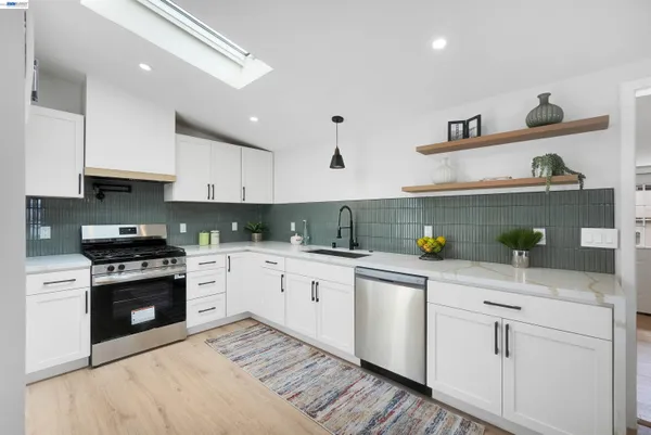 $898,888 | 27830 Miami Avenue, Hayward, CA 94545