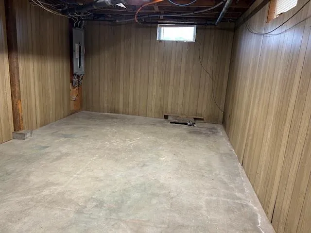 $1,995 | 6 First Street, Colebrook, NH 03576