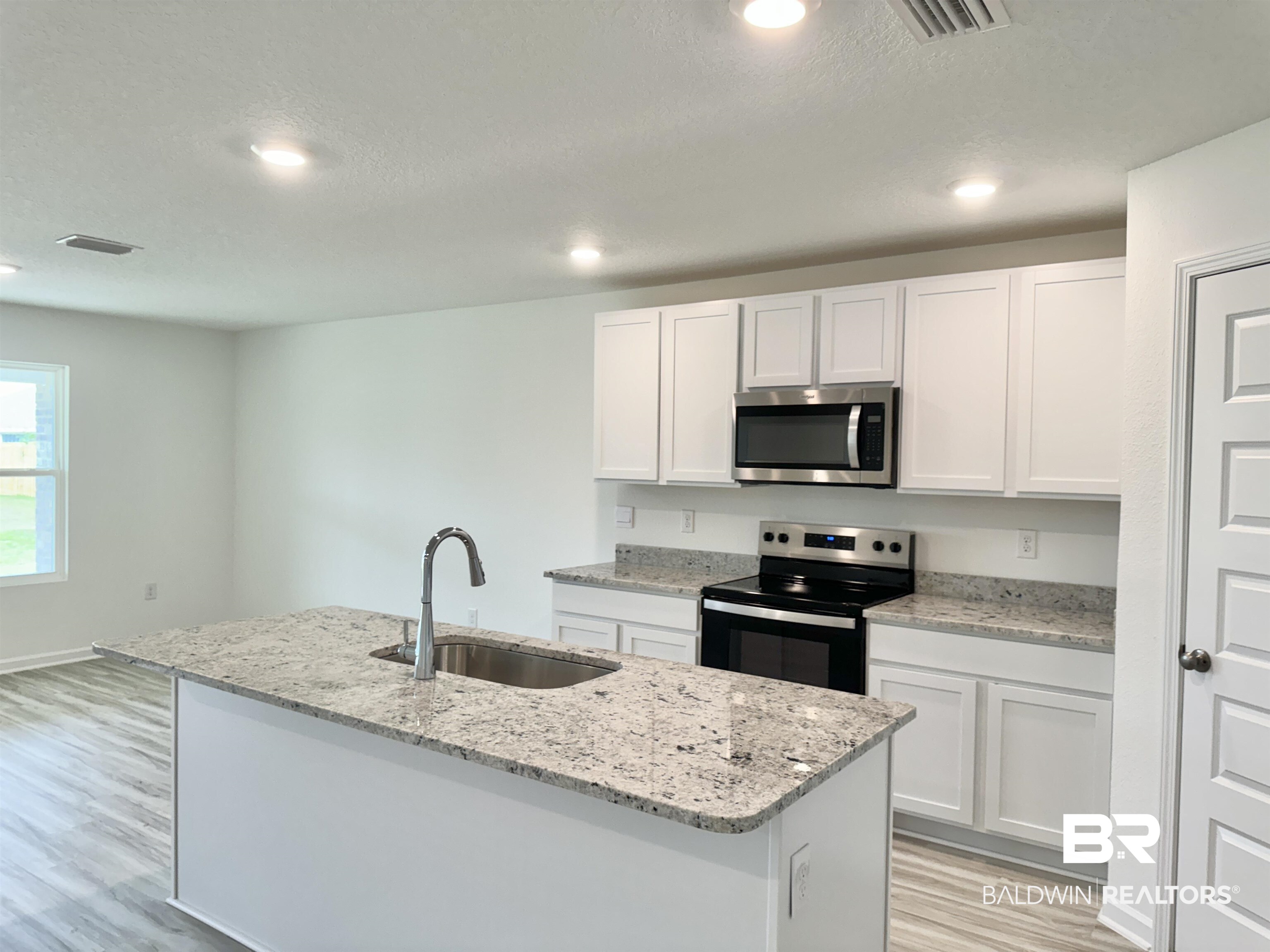 1283 Hayward Loop Foley, AL 36535 - Photo 6 of 36