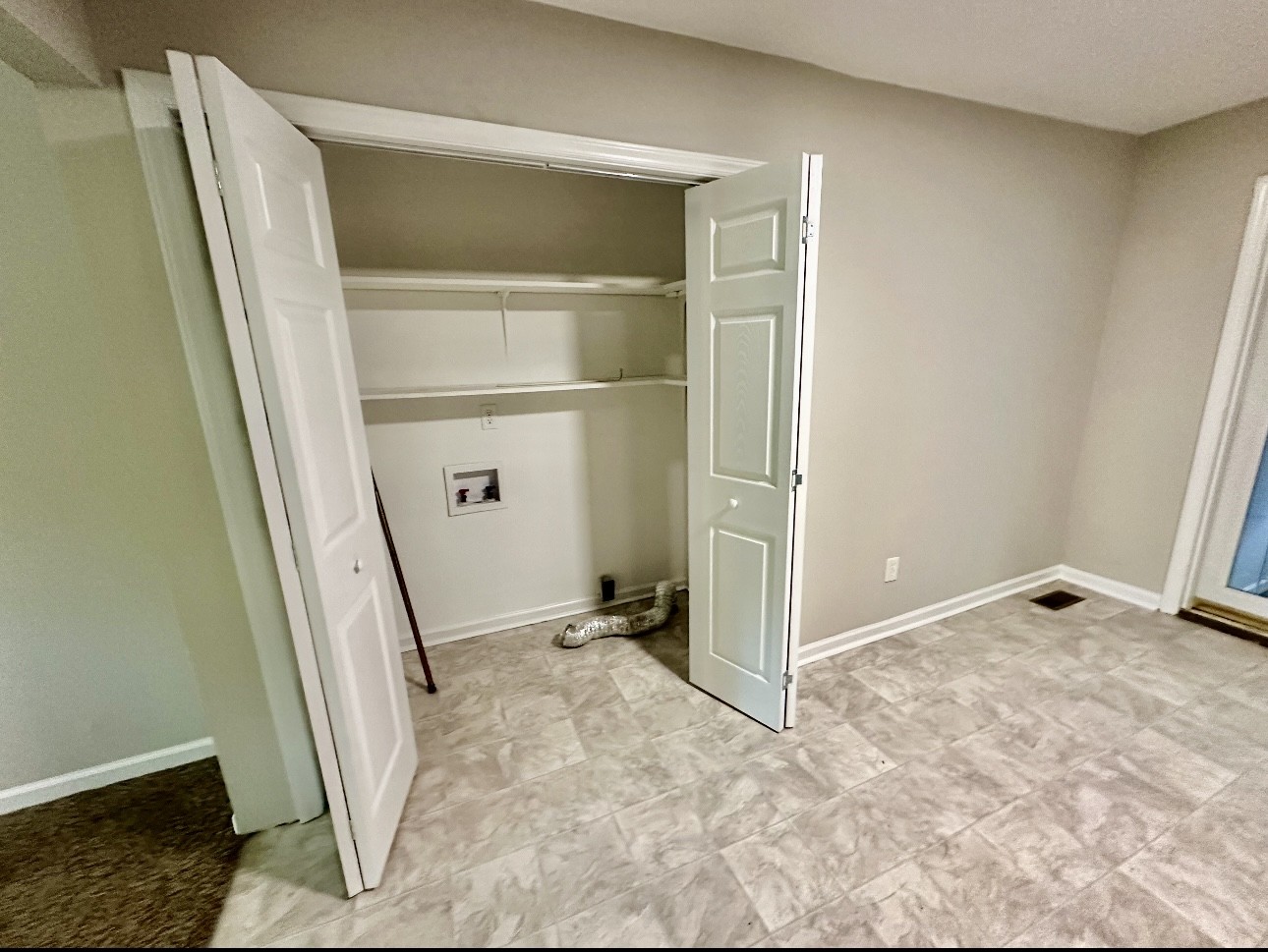 1445 Old Lascassas Road Murfreesboro, TN 37130 - Photo 2 of 18 a view of an empty room