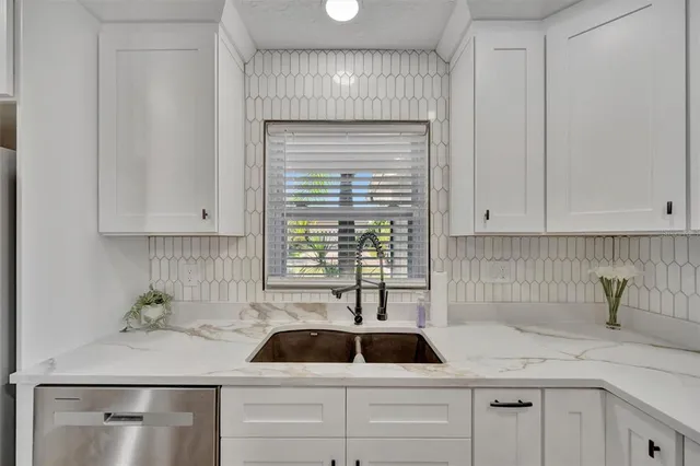 $2,400 | 6209 Flamingo Drive, Apollo Beach, FL 33572