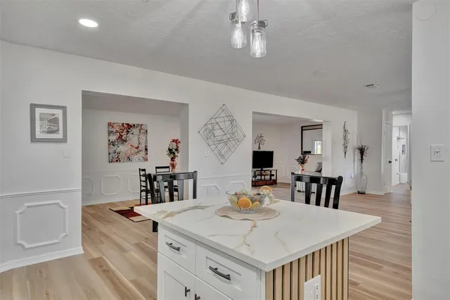 $2,400 | 6209 Flamingo Drive, Apollo Beach, FL 33572