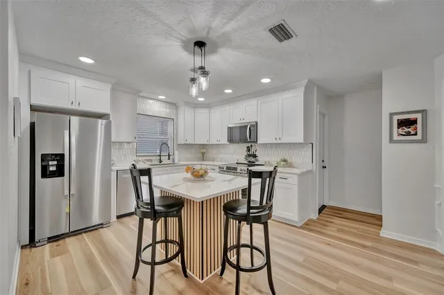 $2,400 | 6209 Flamingo Drive, Apollo Beach, FL 33572