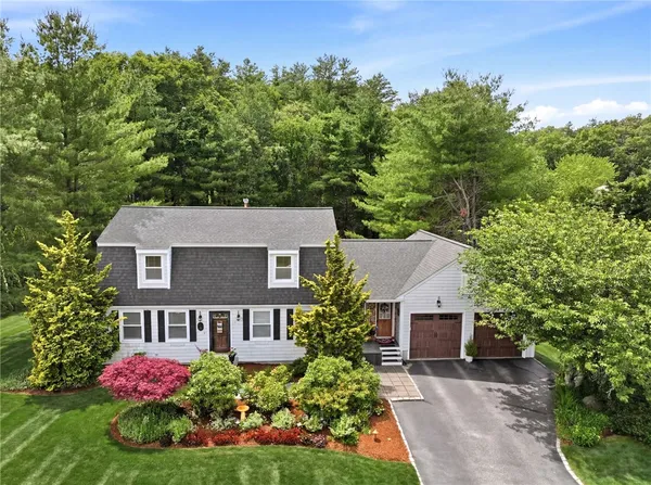 $749,000 | 8 Pineridge Drive, Smithfield, RI 02917