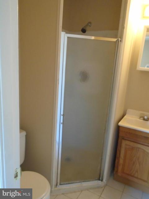 814 Thimbleberry Road Baltimore, MD 21220 - Photo 14 of 19 a bathroom with a sink and toilet