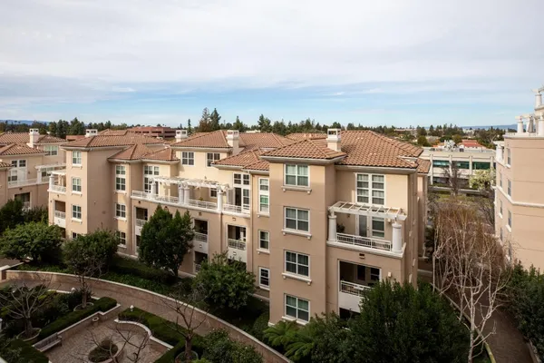 $1,200,000 | 20488 Stevens Creek Boulevard, Unit 1607, Cupertino, CA 95014