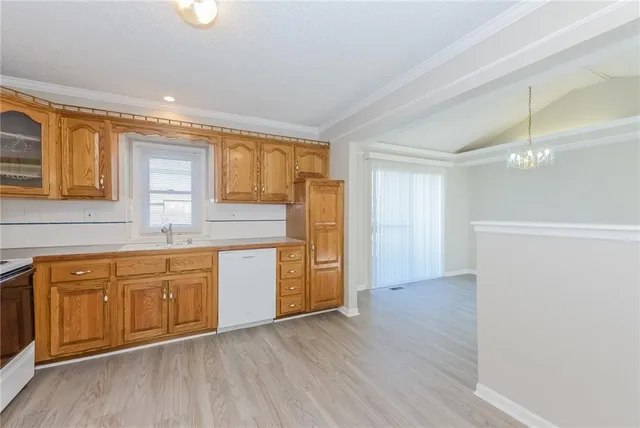 $2,065 | 716 Feldspar Street, Kearney, MO 64060