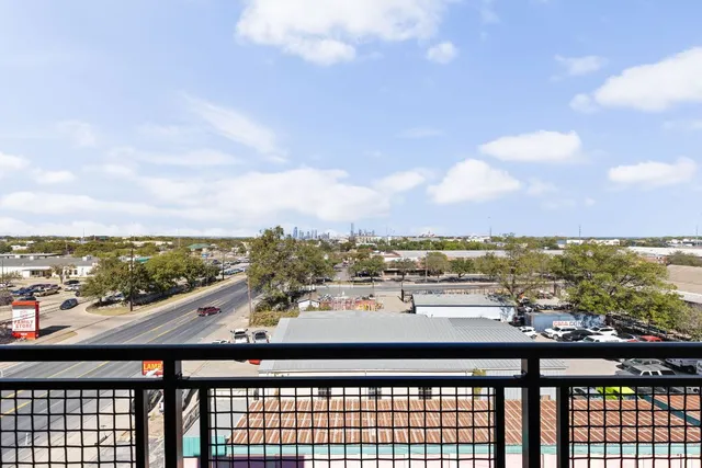$3,100 | 4315 South Congress Avenue, Unit 527, Austin, TX 78745