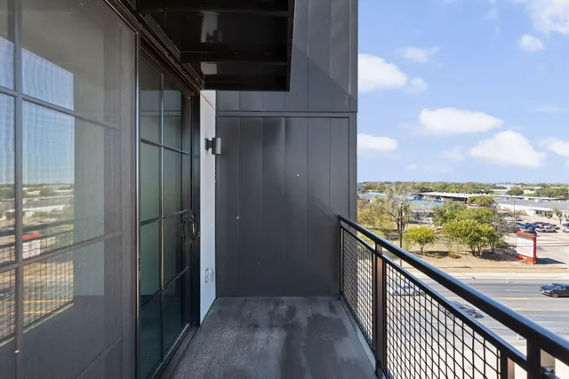 $3,100 | 4315 South Congress Avenue, Unit 527, Austin, TX 78745
