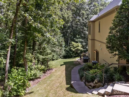 a view of a outdoor space