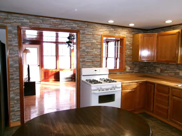 $150,000 | 6 Morgan Street, Lincoln, ME 04457