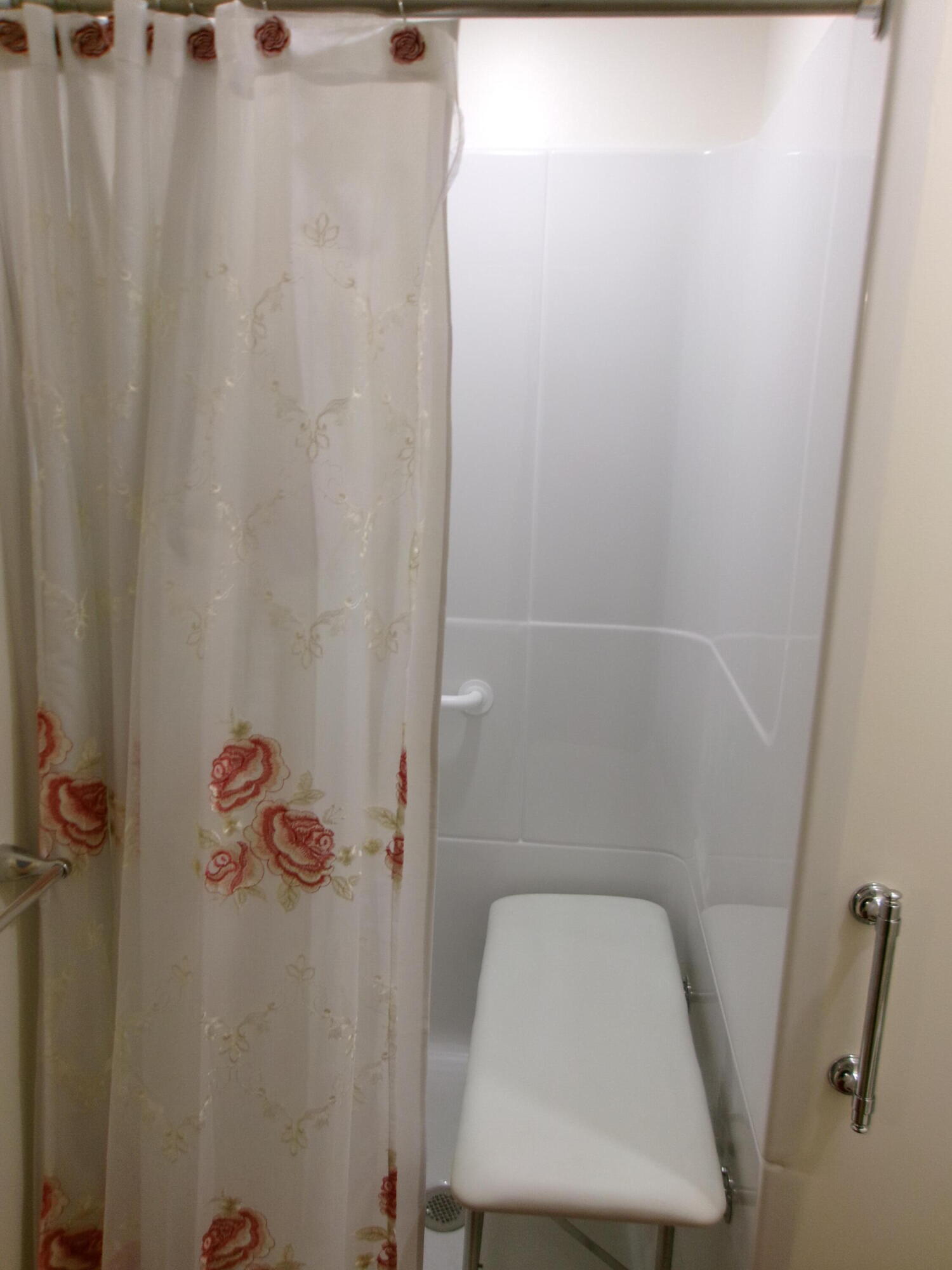 6 Morgan Street Lincoln, ME 04457 - Photo 33 of 79 100_0034