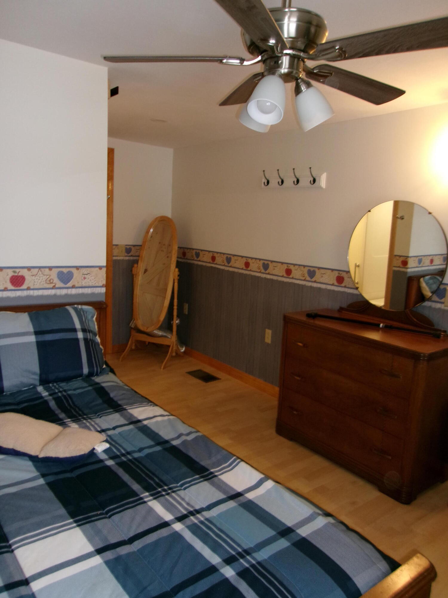 6 Morgan Street Lincoln, ME 04457 - Photo 39 of 79 100_0040